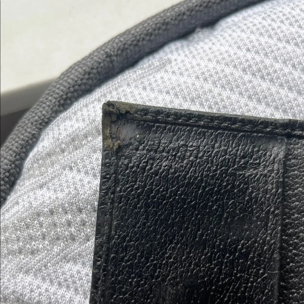 Very Worn Authentic Gucci Black Canvas Wallet - Picture 5 of 6